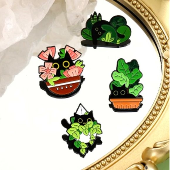 🍏50% OFF/3+...Playful Cats Hiding in Plants Pins - Picture 1 of 7